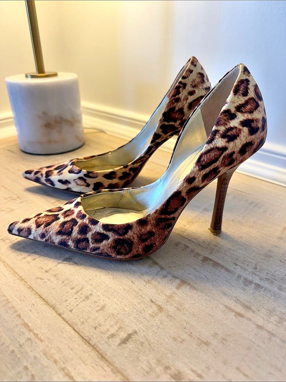 Guess Pointed-Toe Leopard Print Heels Like New
